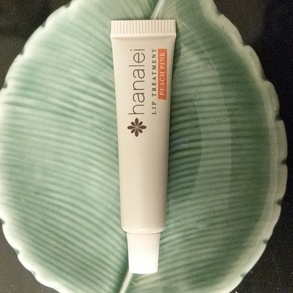 Lip Treatment - Picture 1 of 3